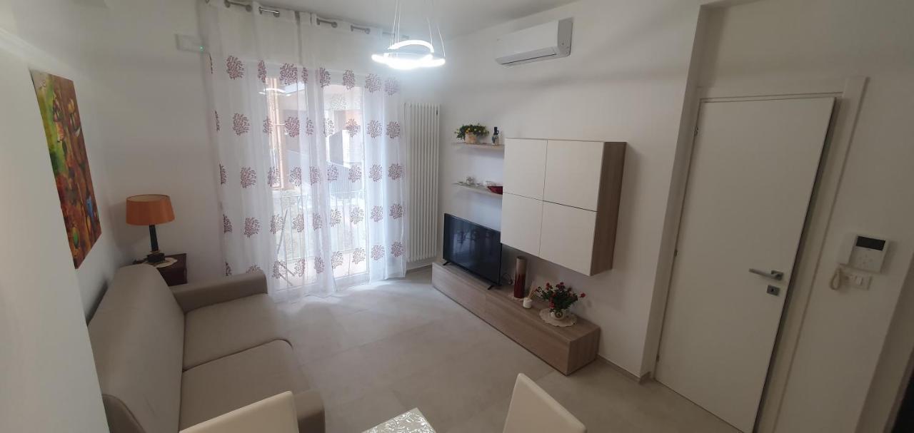 Casa Riblo E Flo Lägenhet Monopoli Exteriör bild