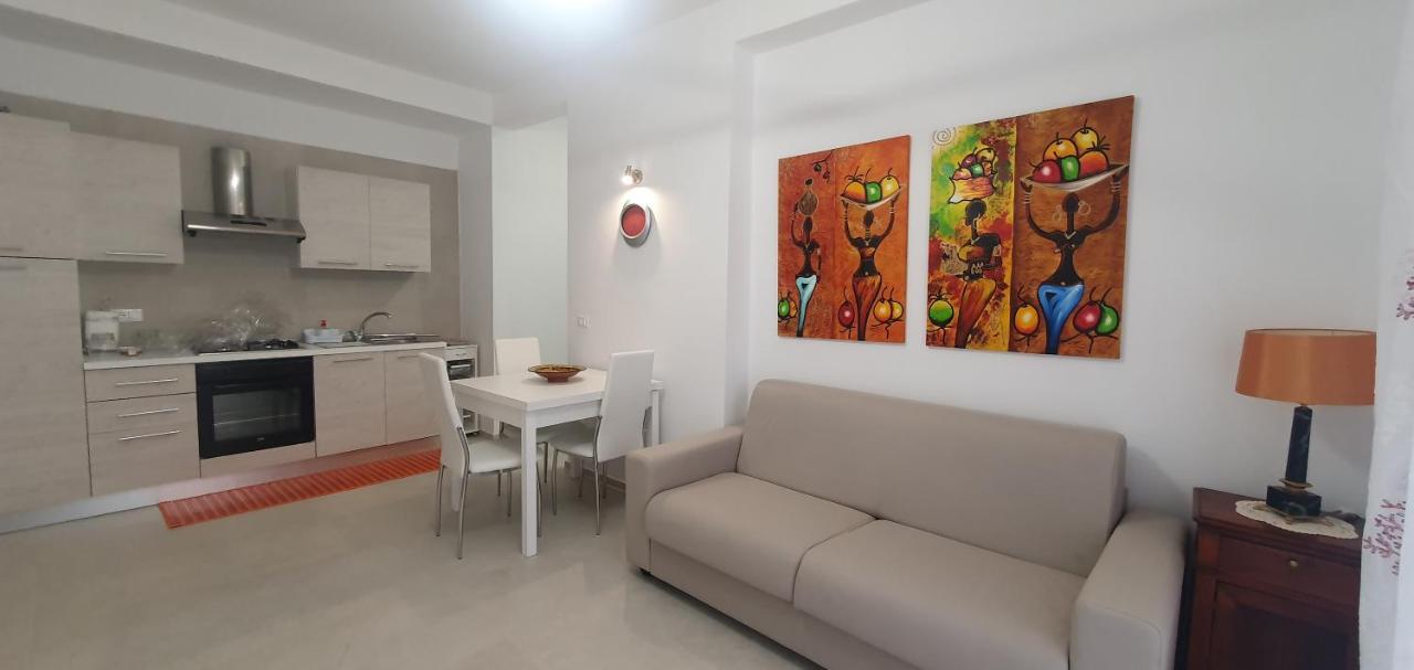 Casa Riblo E Flo Lägenhet Monopoli Exteriör bild
